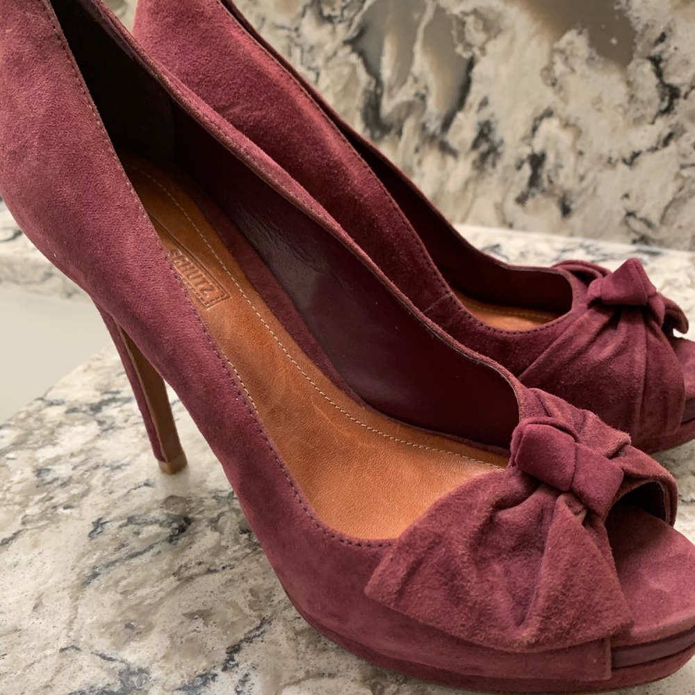 Schutz magenta platforms